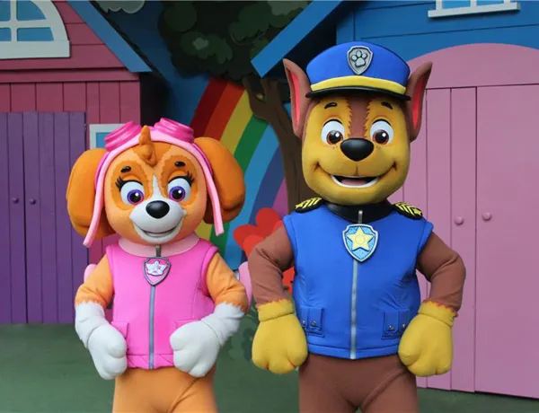 Chase And Skye At The Mini Stage 2 (1)