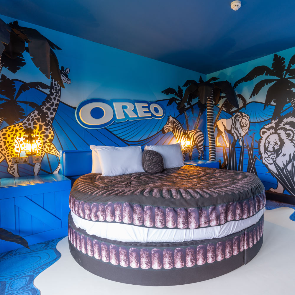 Oreo bed in the Oreo Room at Chessington World of Adventures Resort 